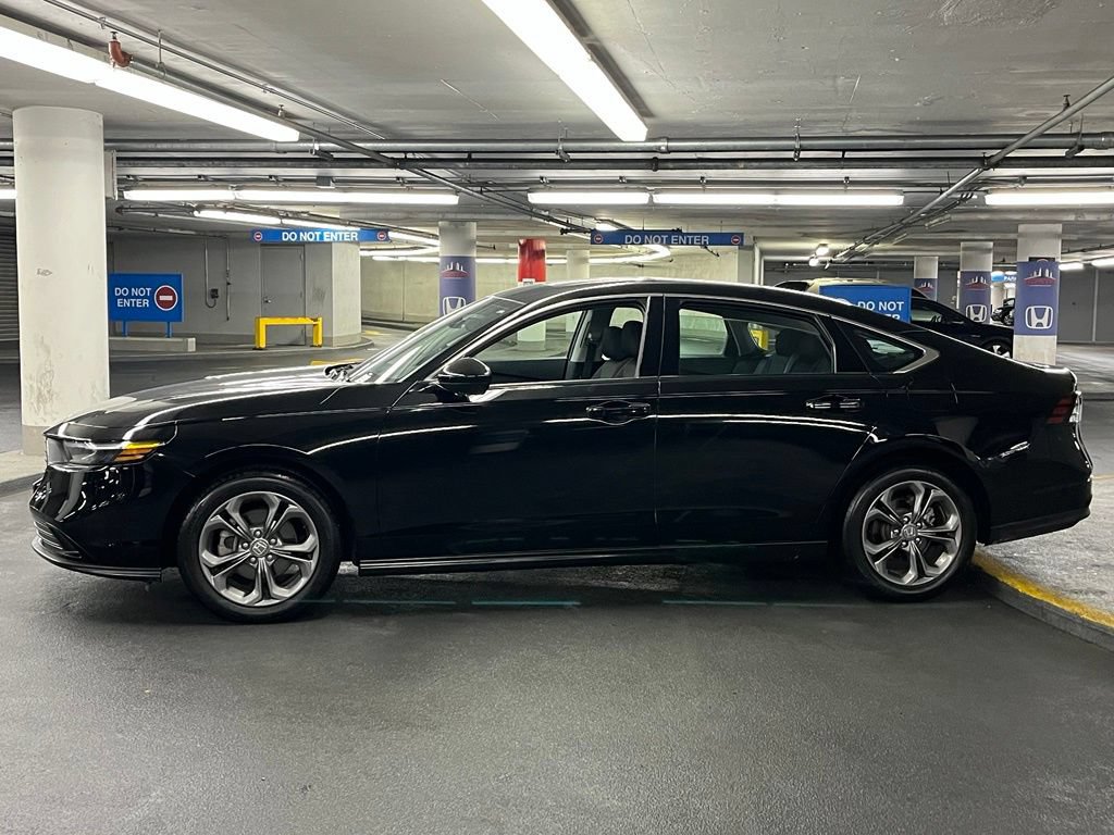 Used 2024 Honda Accord EX image 29