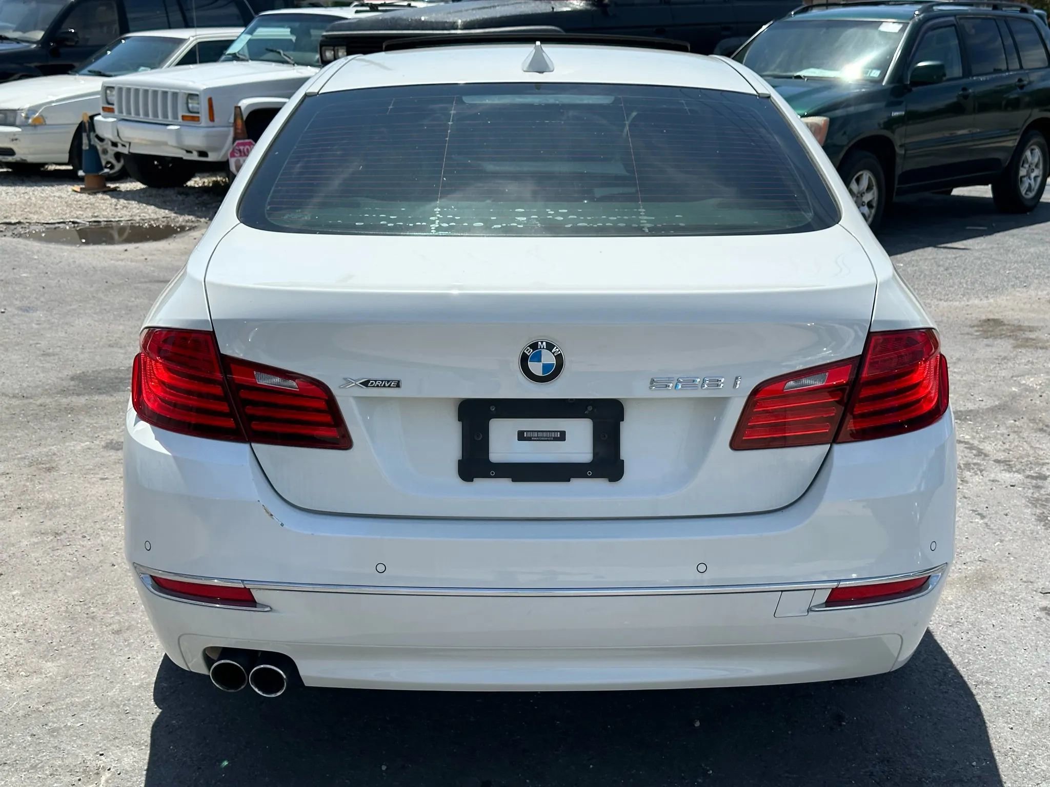 Used 2014 BMW 528i xDrive Sedan AWD/4WD image 10