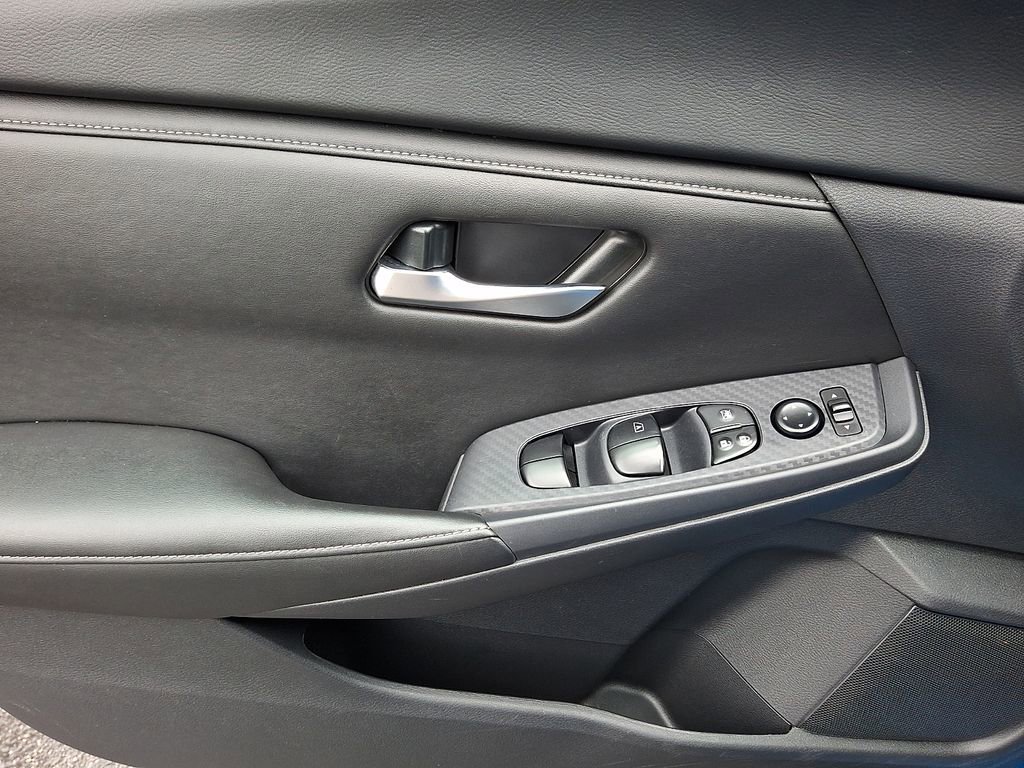 Used 2024 Nissan Sentra SV image 12