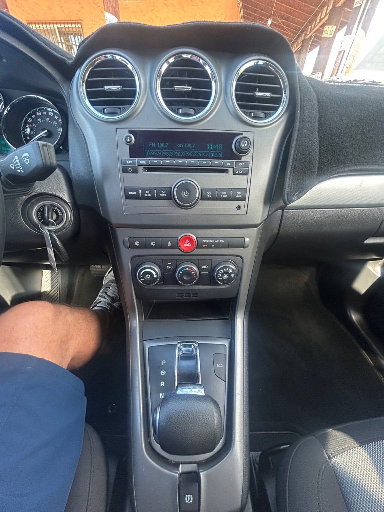 Used 2012 Chevrolet Captiva Sport LS image 16