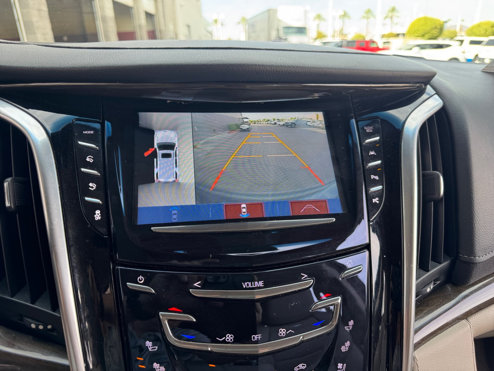 Used 2020 Cadillac Escalade ESV Luxury AWD/4WD image 29