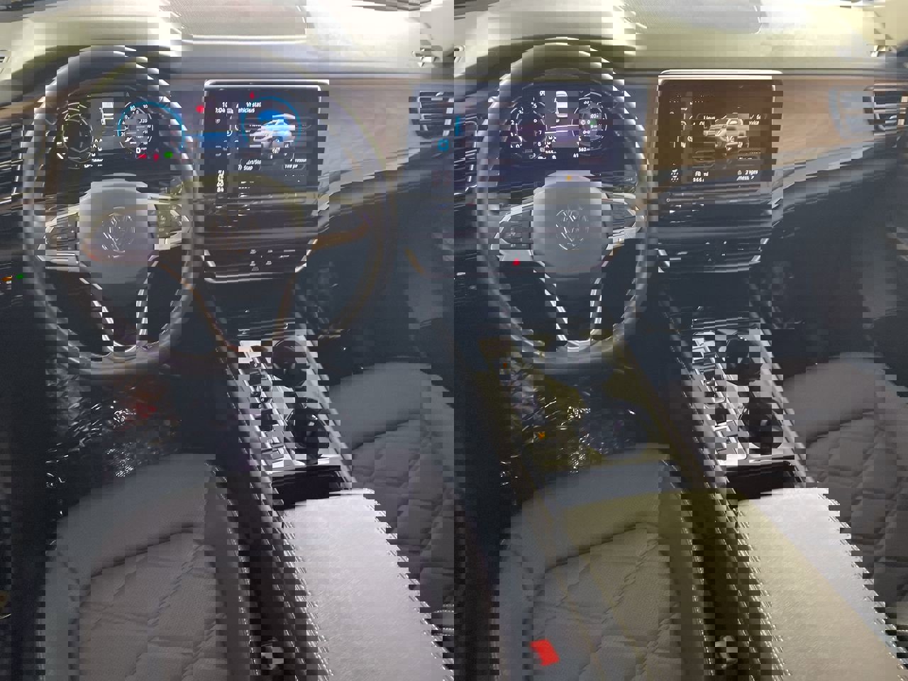 Used 2024 Volkswagen Atlas SE image 21