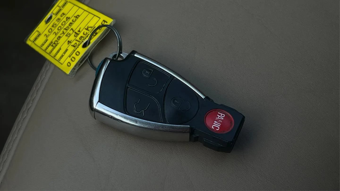 Used 2004 Maybach 57 RWD image 40
