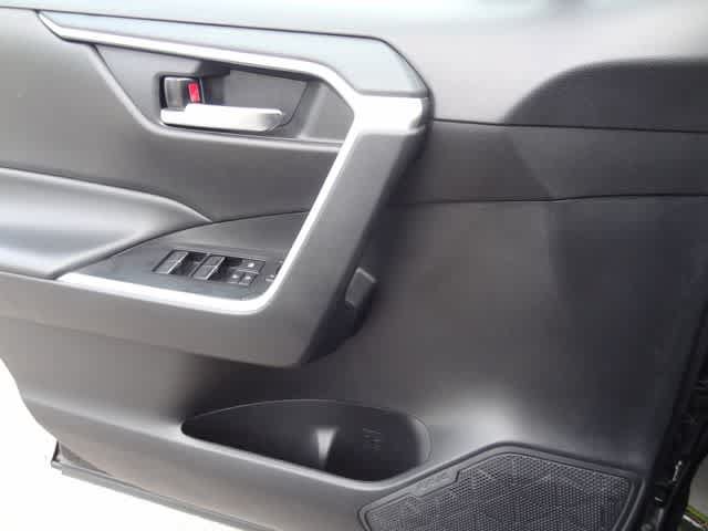 Used 2024 Toyota RAV4 XLE FWD image 16