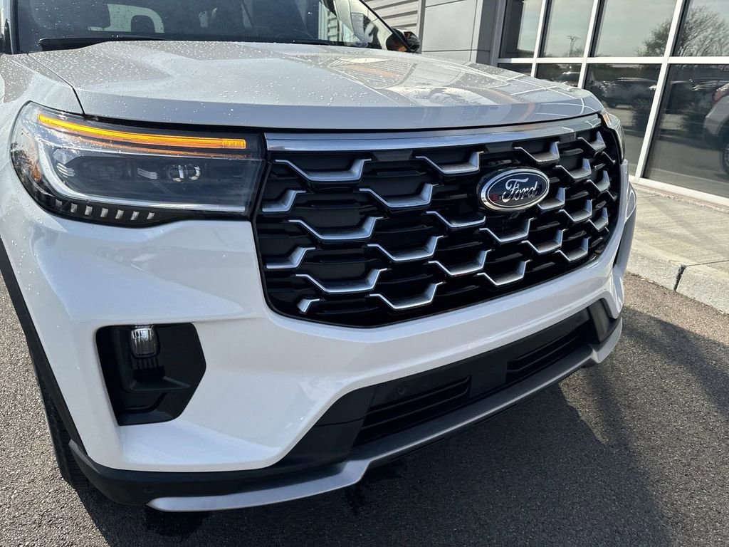 New 2025 Ford Explorer Platinum w/ LUX Leather Package image 10