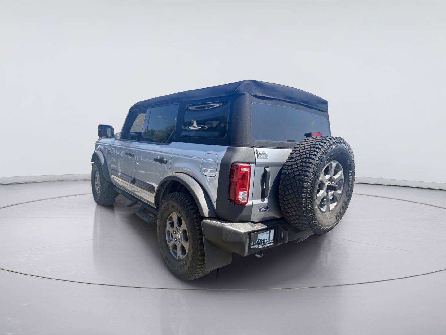 Used 2024 Ford Bronco Big Bend AWD/4WD image 3