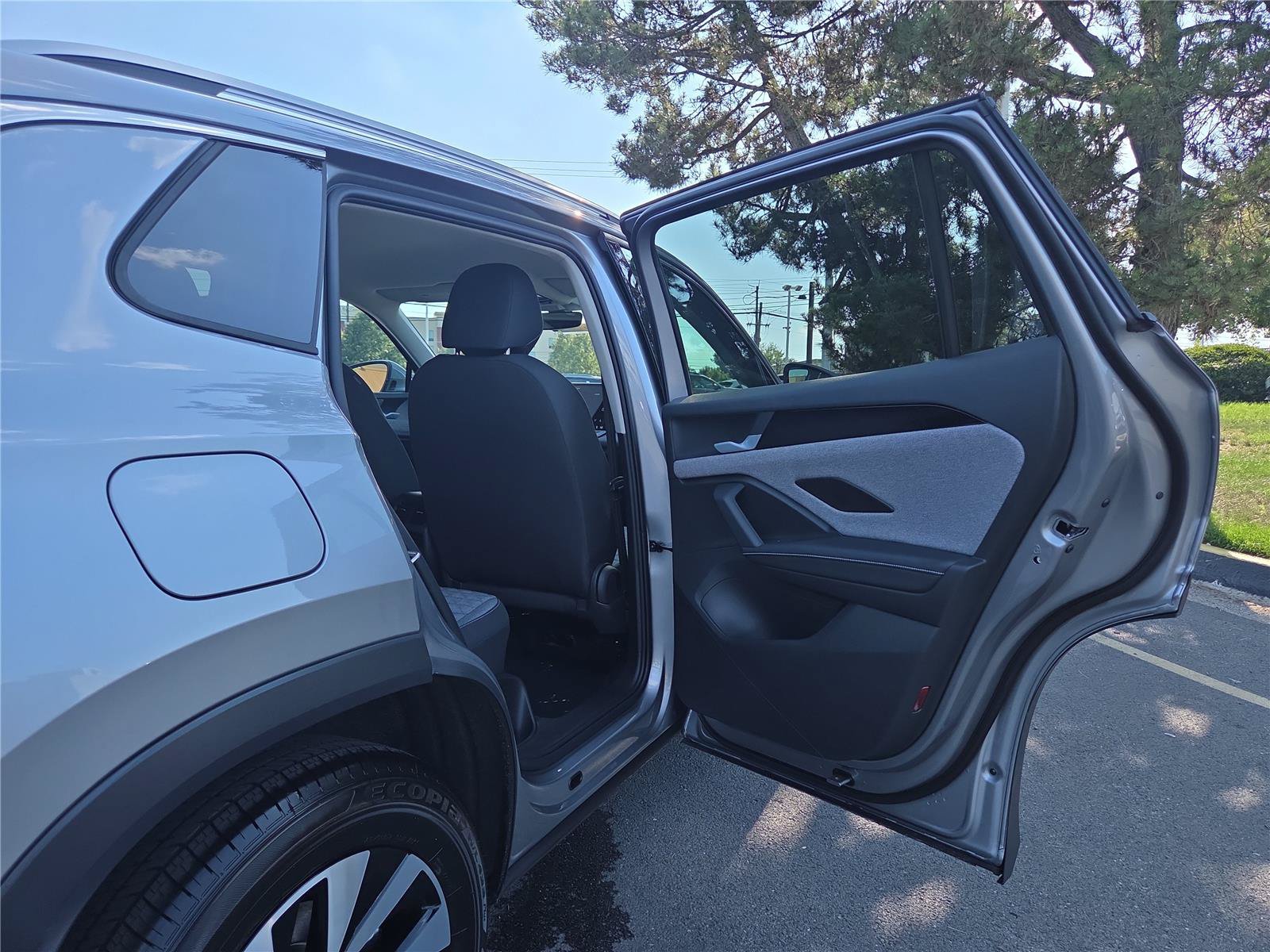 New 2026 Volkswagen Tiguan S FWD image 29