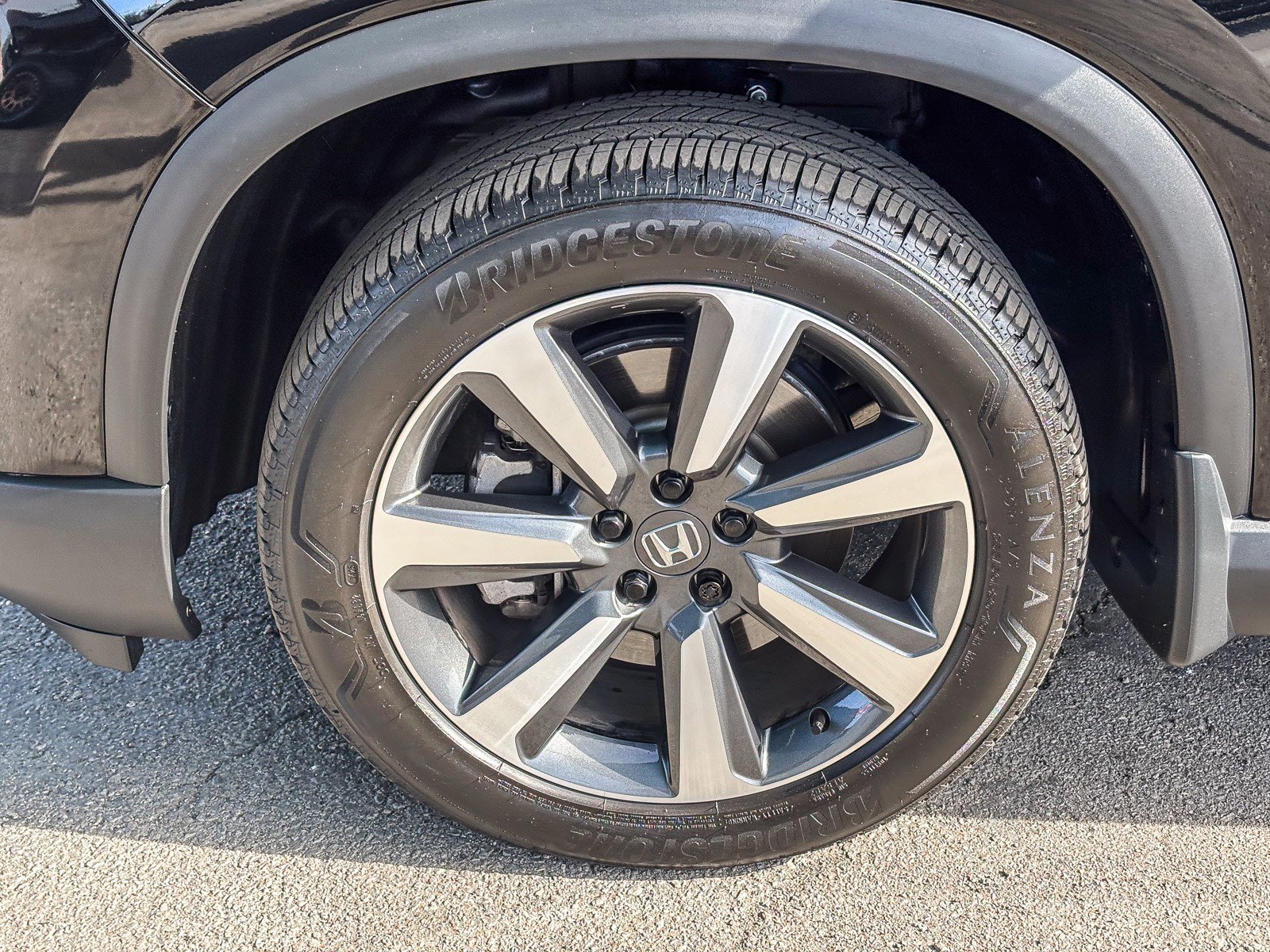 Certified 2025 Honda Pilot Elite image 11