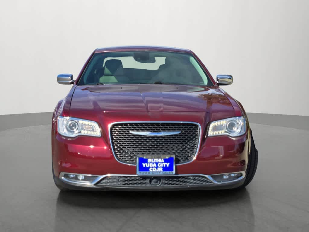Used 2017 Chrysler 300 C w/ Safetytec Plus Group RWD image 9