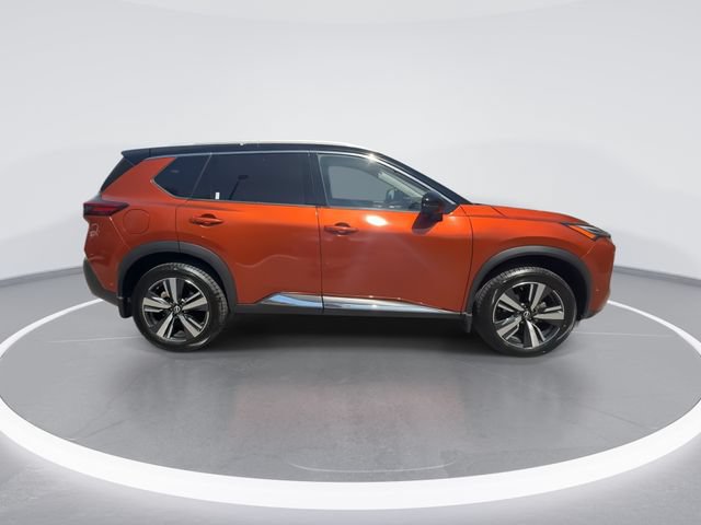 Certified 2022 Nissan Rogue Platinum w/ Head-Up Display Package AWD/4WD image 9