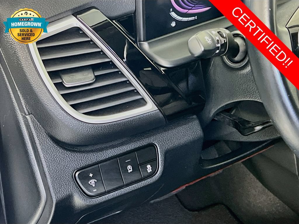 Certified 2025 Kia Seltos S FWD image 11