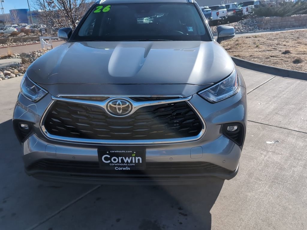 Used 2026 Toyota Highlander Limited video 2