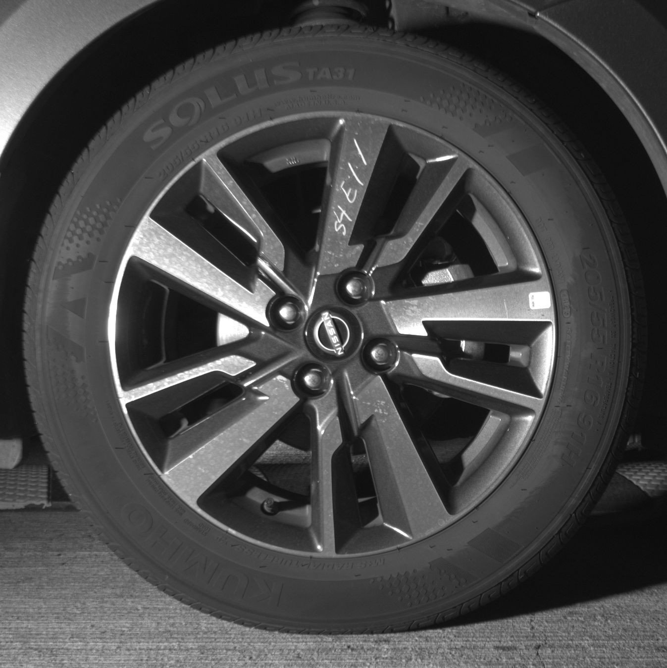 Used 2025 Nissan Versa SV image 13