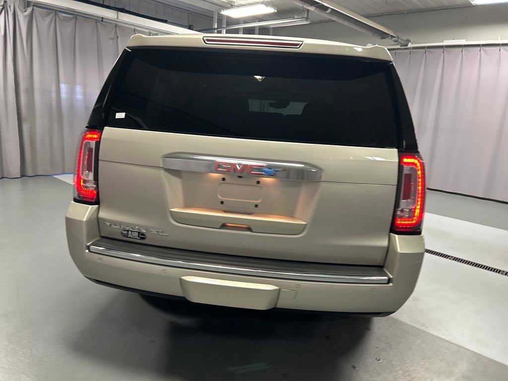 Used 2015 GMC Yukon XL Denali w/ Touring Package AWD/4WD image 6