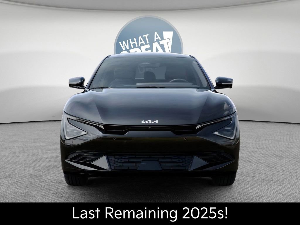 New 2025 Kia EV6 Wind AWD/4WD image 2