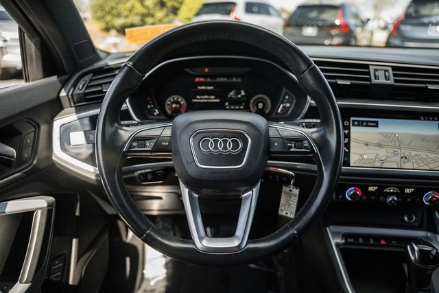 Used 2022 Audi Q3 2.0T Premium Plus image 28