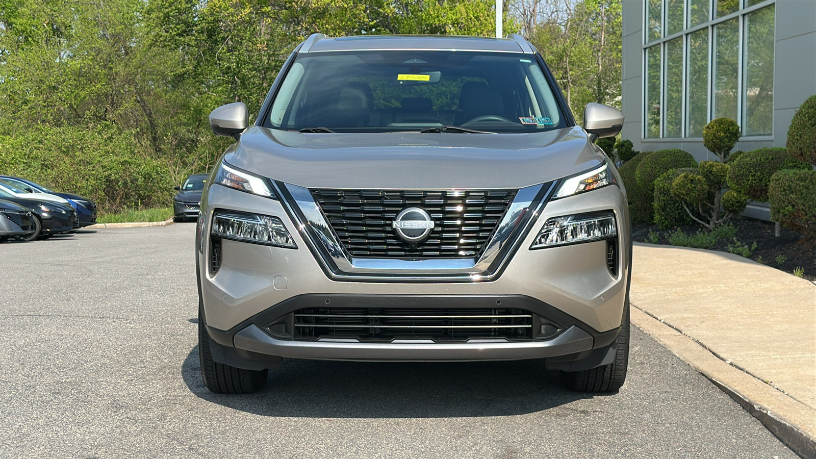 Certified 2023 Nissan Rogue SL w/ SL Premium Package AWD/4WD image 3
