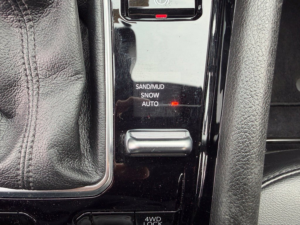 Used 2026 Jeep Compass Limited AWD/4WD image 11