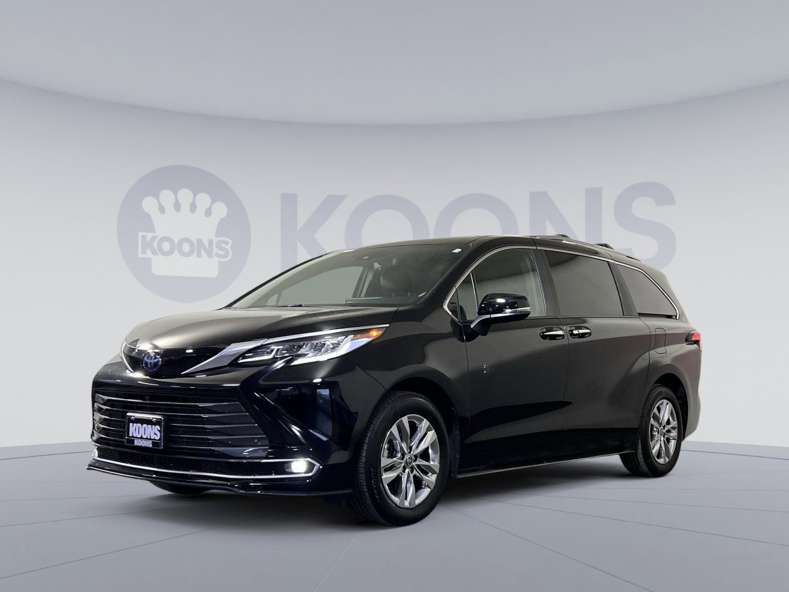 Used 2025 Toyota Sienna Limited