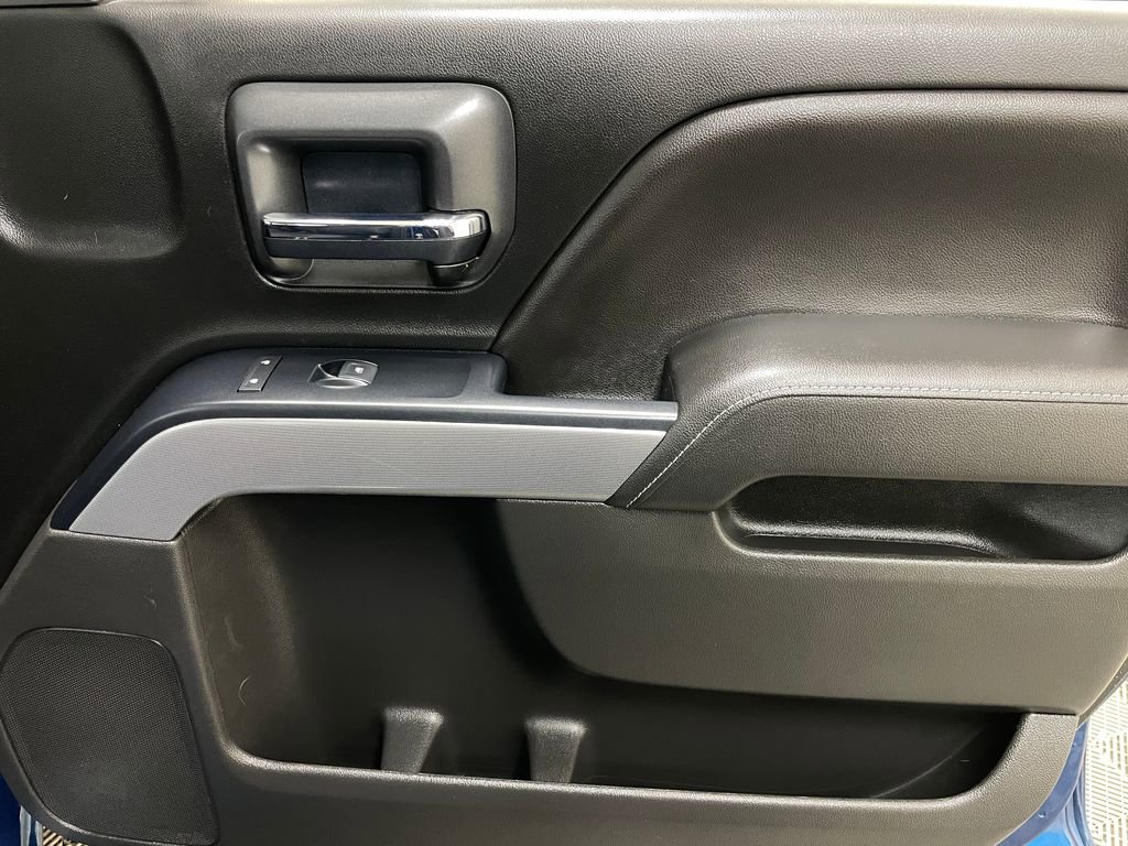 Certified 2018 Chevrolet Silverado 1500 LT w/ All Star Edition image 39