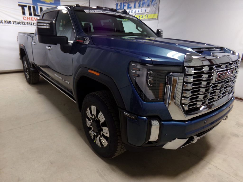 New 2025 GMC Sierra 2500 Denali w/ Technology Package