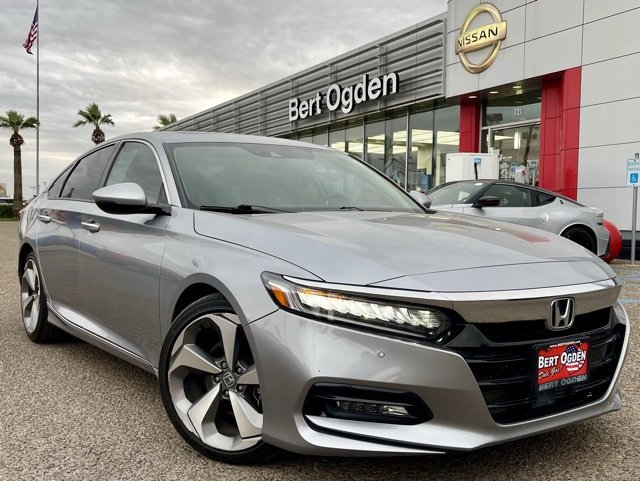 Used 2020 Honda Accord Touring image 1