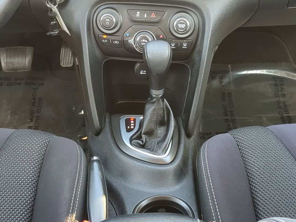 Used 2014 Dodge Dart SXT image 18