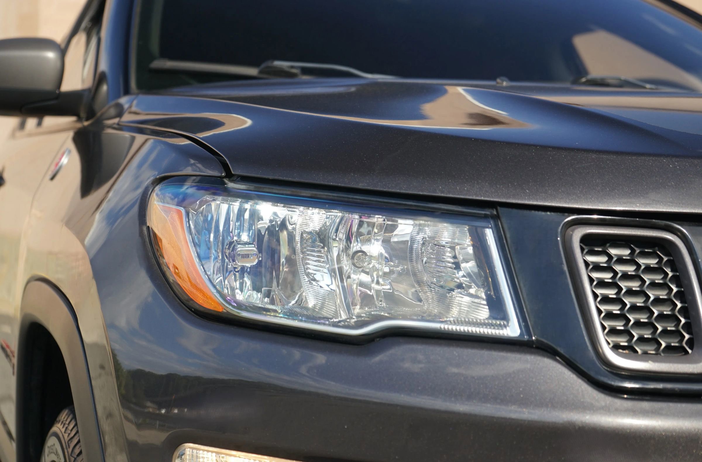 Used 2018 Jeep Compass Trailhawk image 7