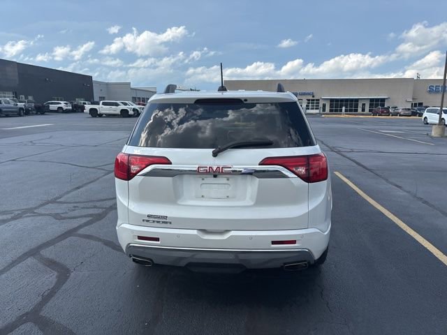 Used 2019 GMC Acadia Denali w/ Technology Package FWD image 11