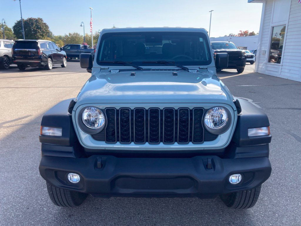 Used 2024 Jeep Wrangler Sport AWD/4WD image 2