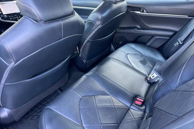 Certified 2019 Toyota Camry XLE w/ Sunroof Package FWD image 4