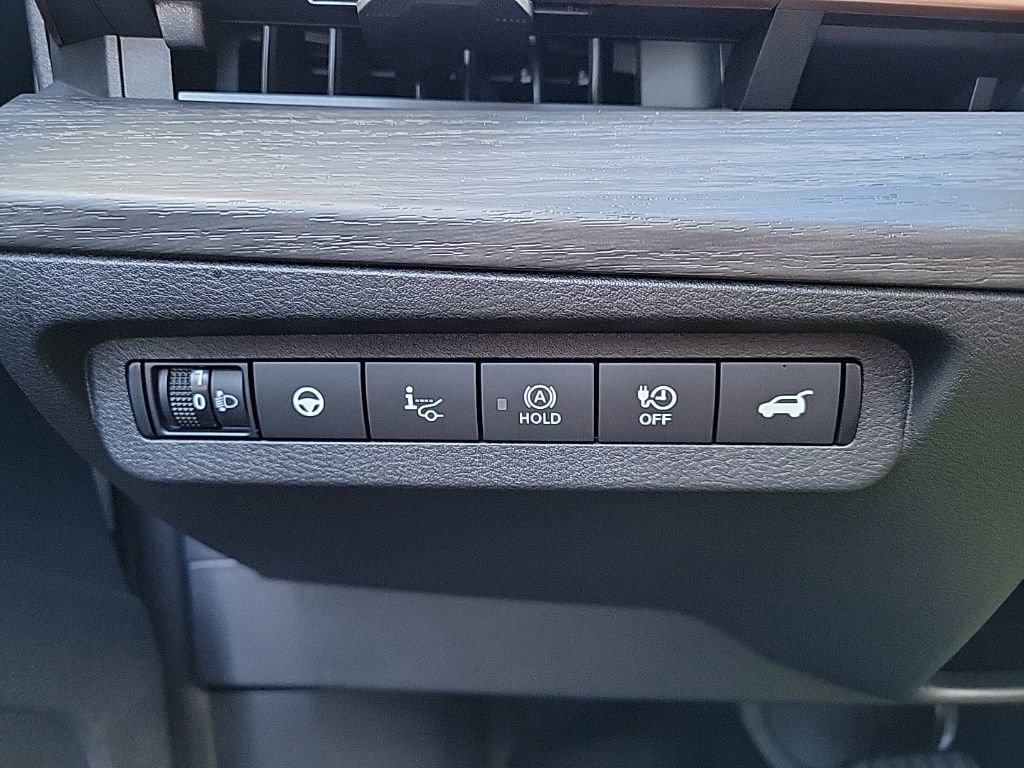 Used 2023 Nissan Ariya FWD image 34