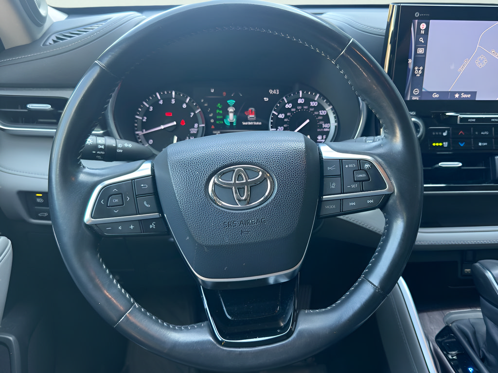 Used 2020 Toyota Highlander Limited AWD/4WD image 19