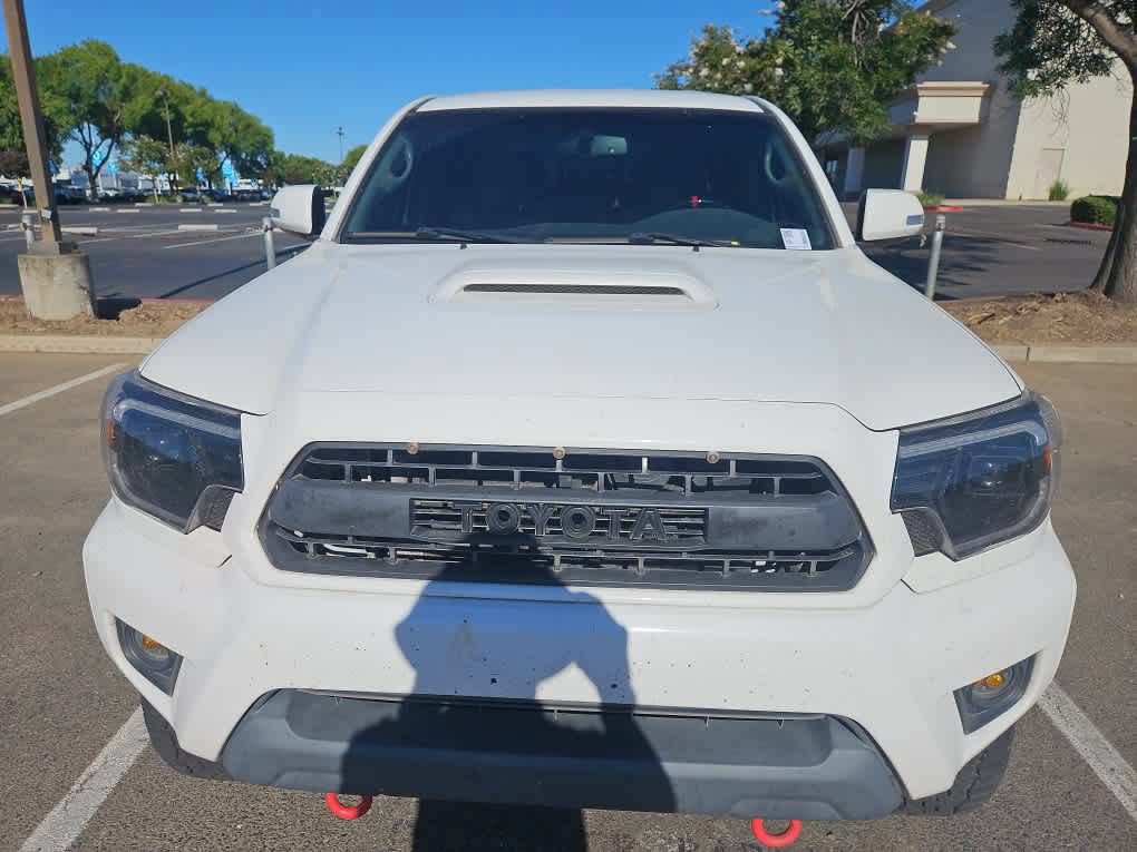 Used 2013 Toyota Tacoma 4x4 Double Cab w/ TRD Sport Pkg image 4
