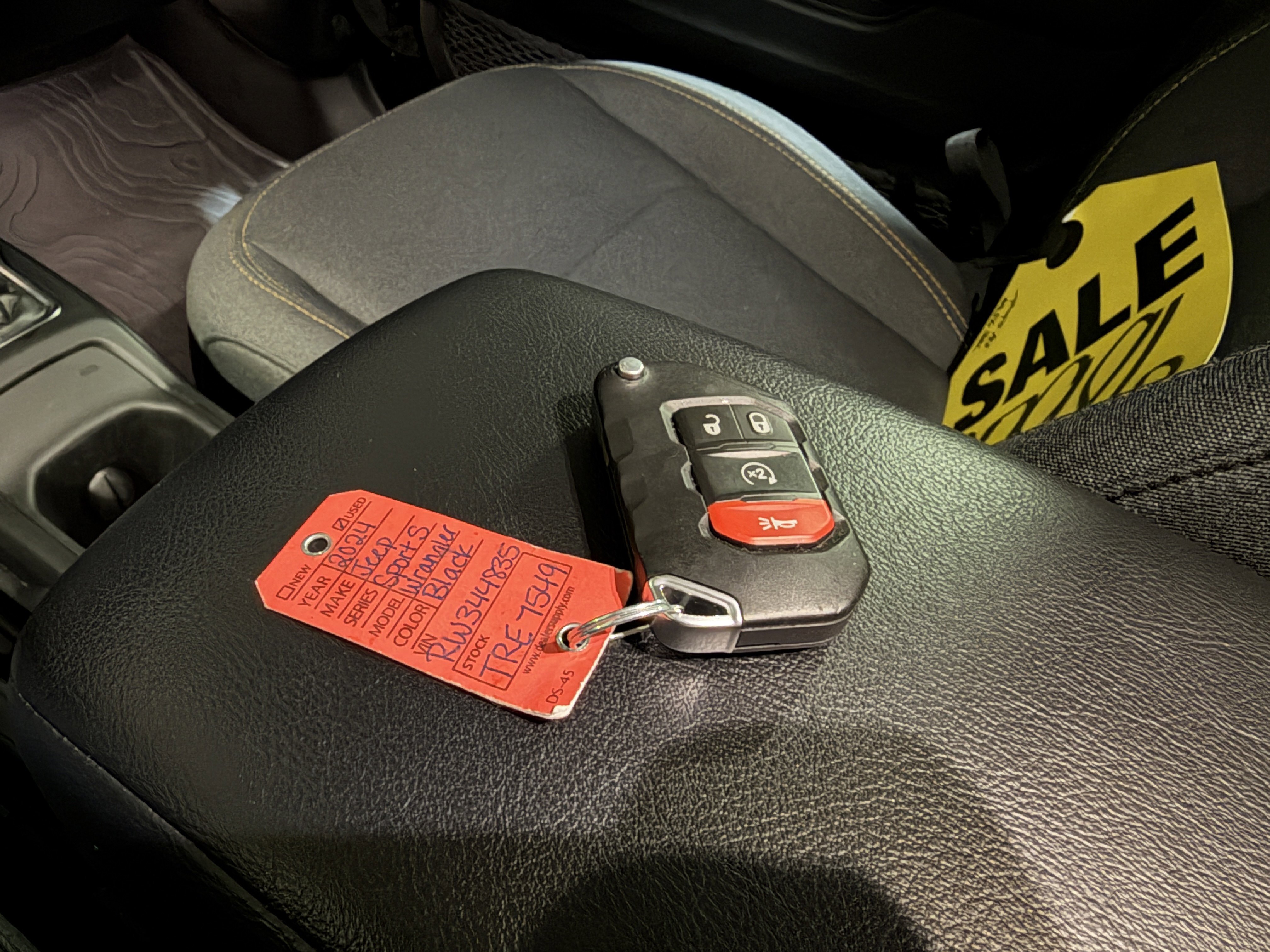 Used 2024 Jeep Wrangler Sport S image 14