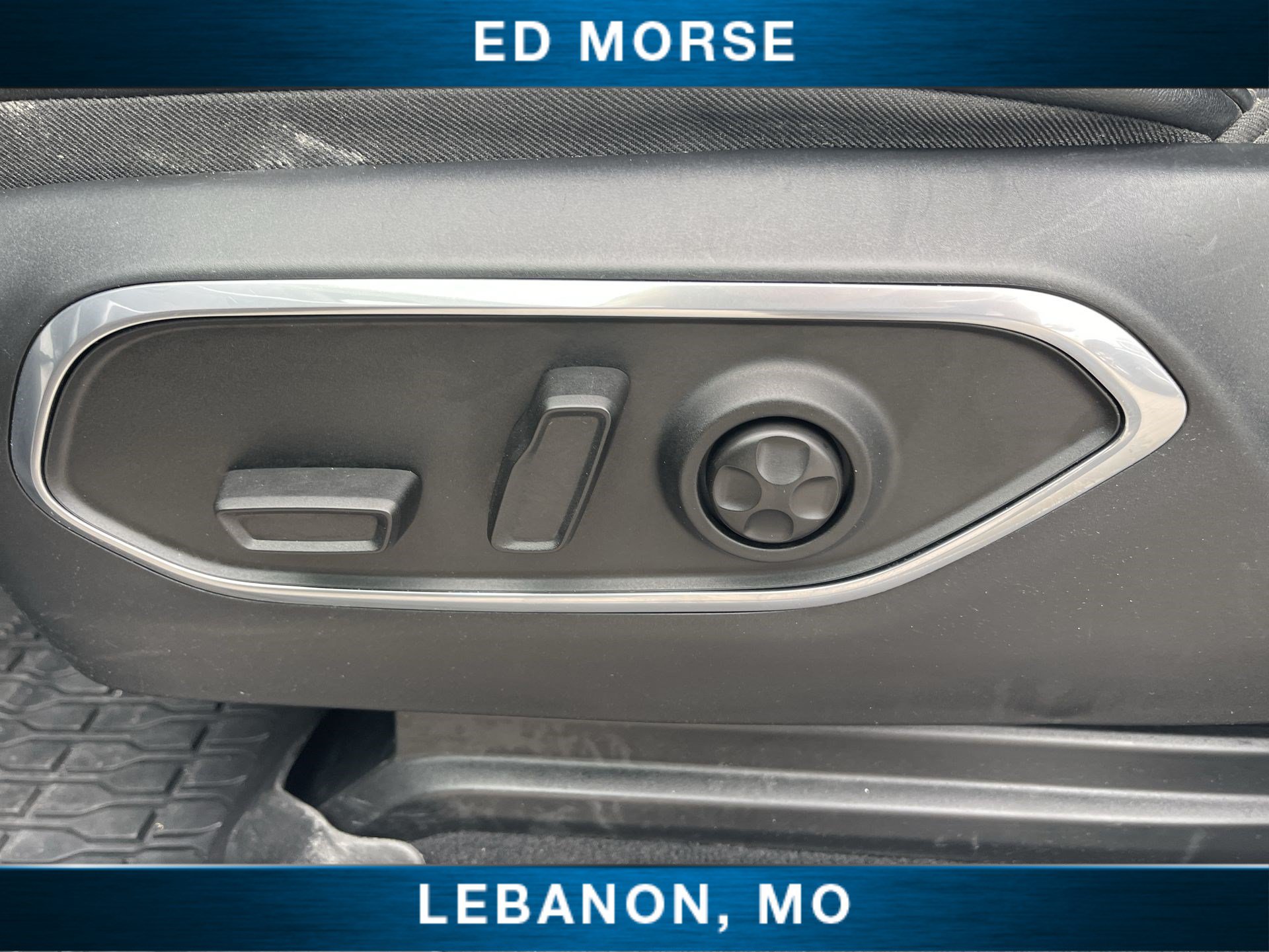 Used 2024 Jeep Wagoneer Series III AWD/4WD image 34