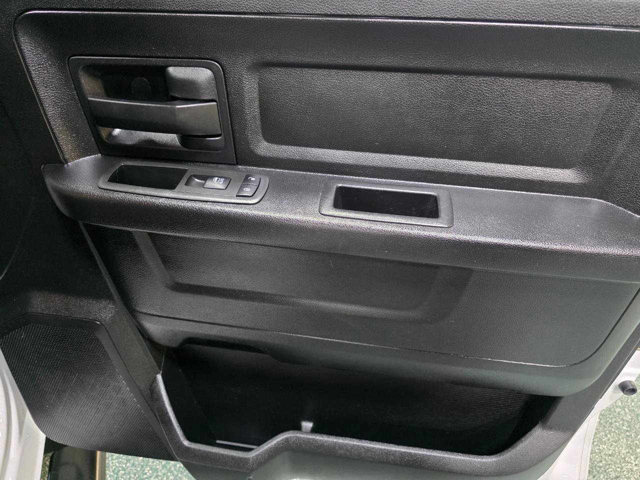 Used 2014 RAM 1500 Express image 27