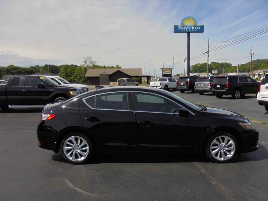 Used 2016 Acura ILX FWD image 2