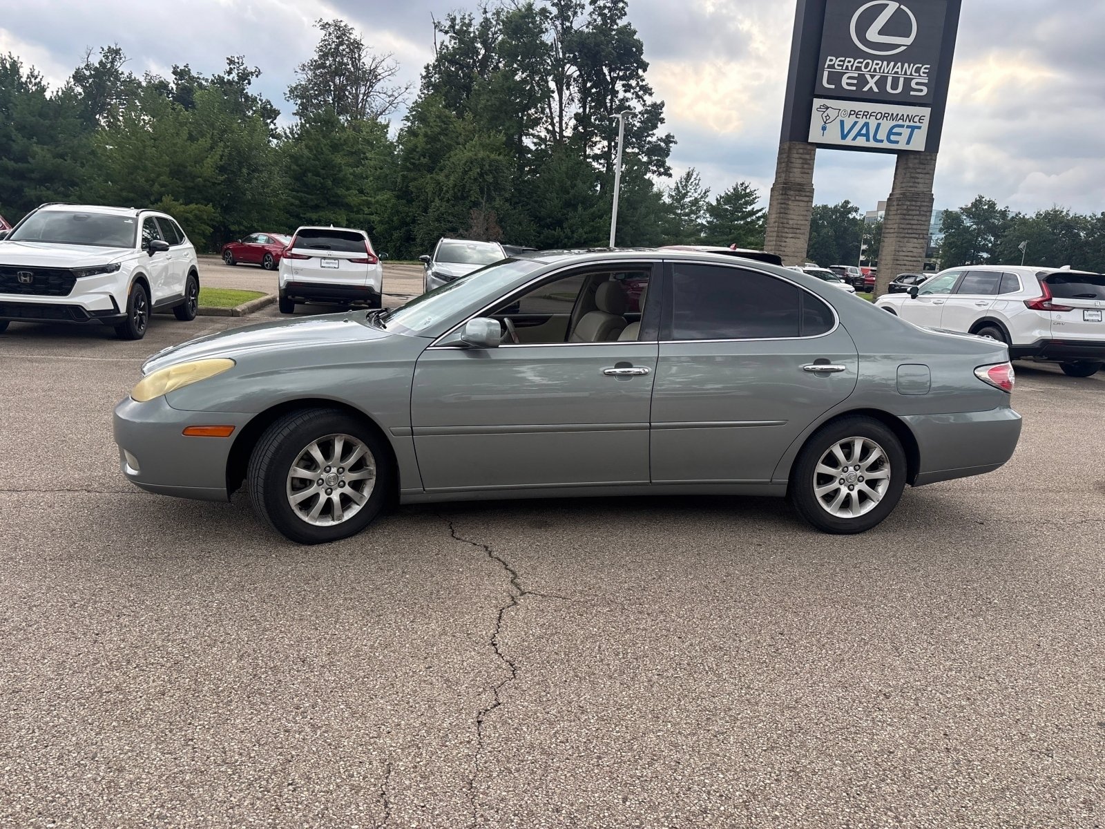 Used 2004 Lexus ES 330 FWD image 9