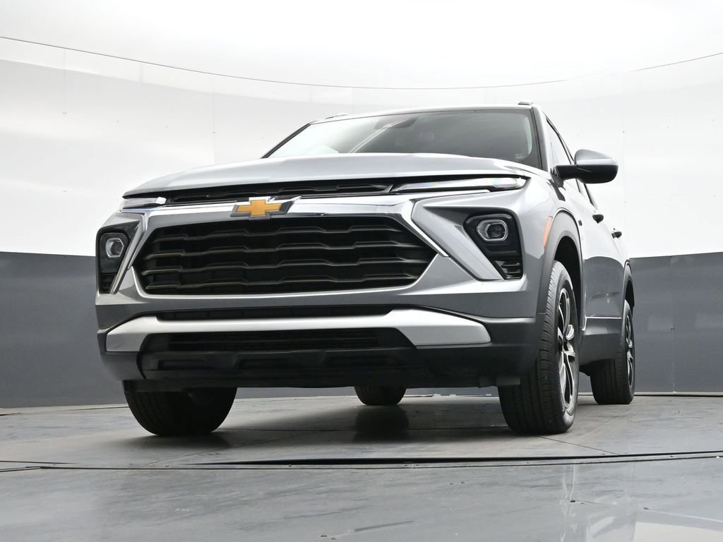Used 2025 Chevrolet TrailBlazer LT image 40