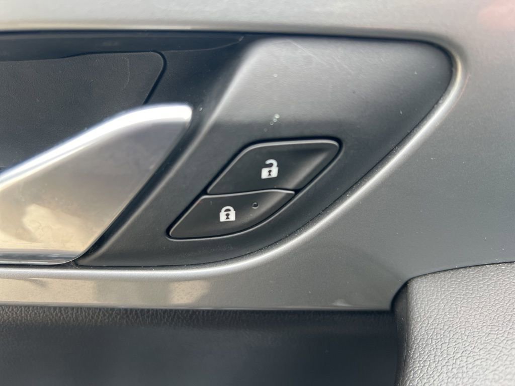 Used 2020 Chevrolet Blazer LT w/ Sound & Technology Package image 52