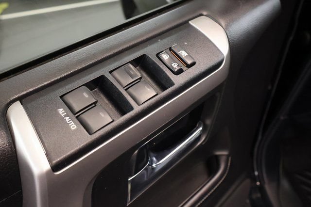 Used 2018 Toyota 4Runner SR5 Premium RWD image 10