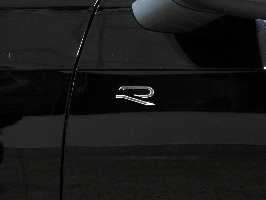 Used 2025 Volkswagen Golf 2.0T image 21