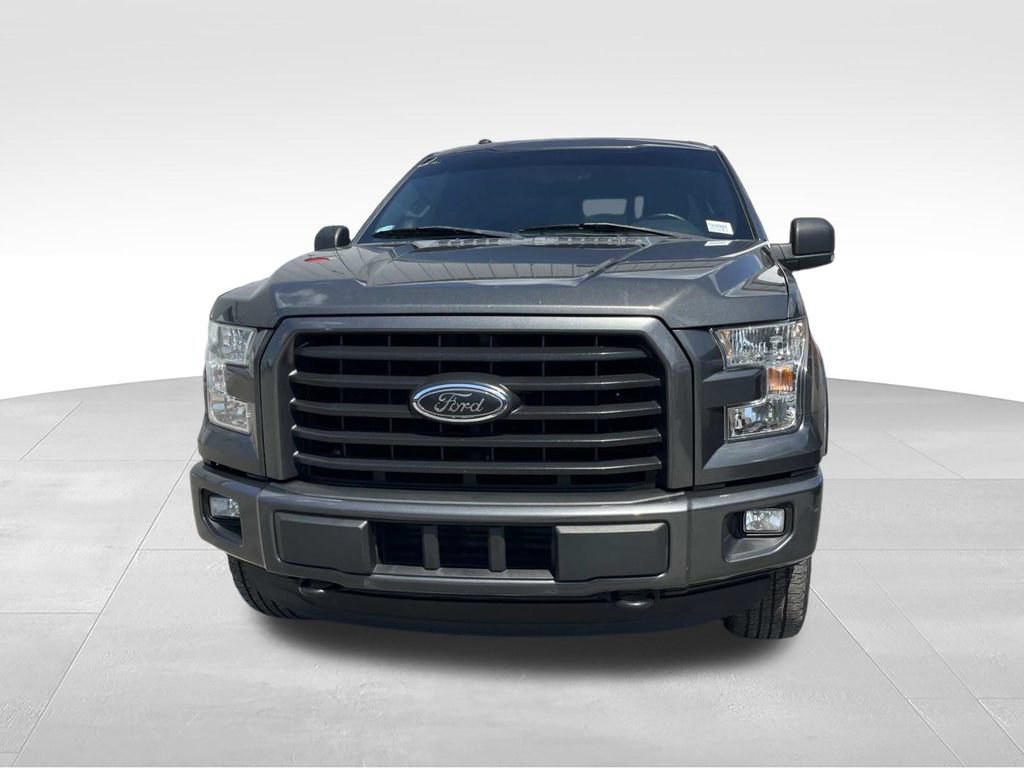 Used 2016 Ford F150 XLT w/ Equipment Group 302A Luxury AWD/4WD image 10