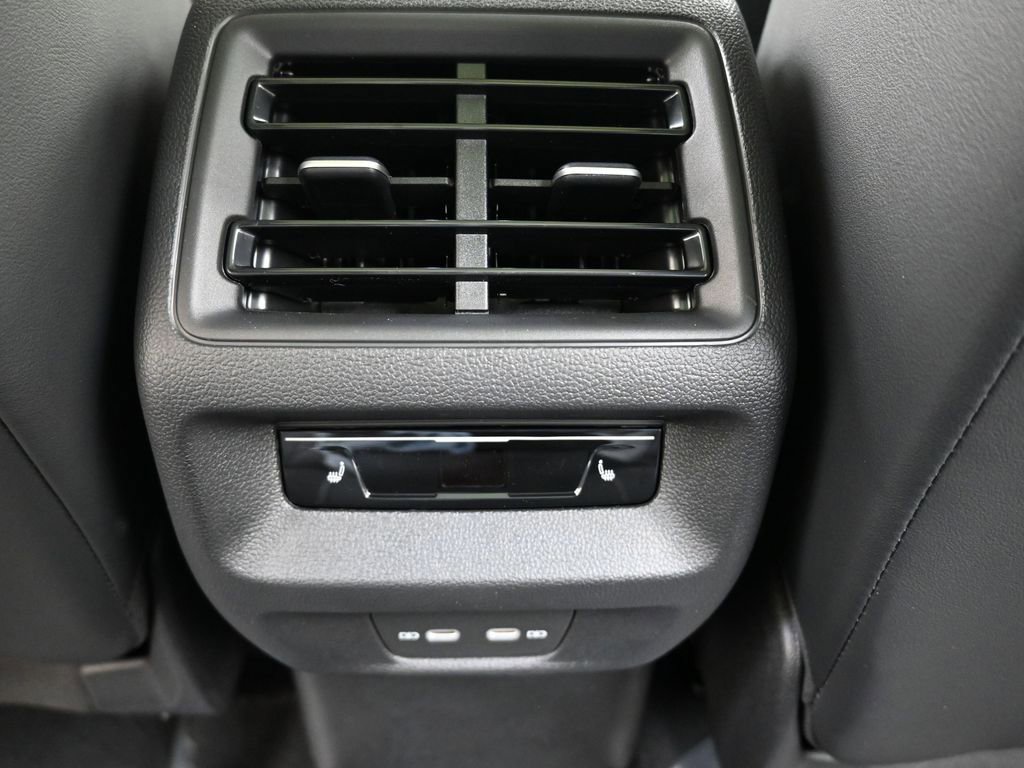 New 2026 Volkswagen Tiguan SEL R-Line image 17