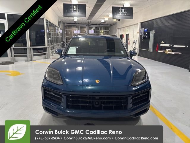 Used 2024 Porsche Cayenne S image 2