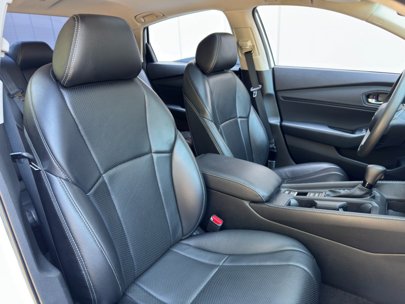 Used 2023 Honda Accord EX image 32