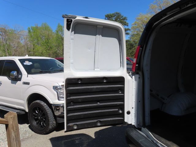 Used 2019 Chevrolet Express 2500 RWD image 11