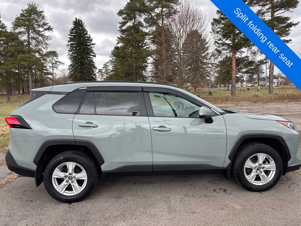 Used 2020 Toyota RAV4 XLE w/ Convenience Package image 13