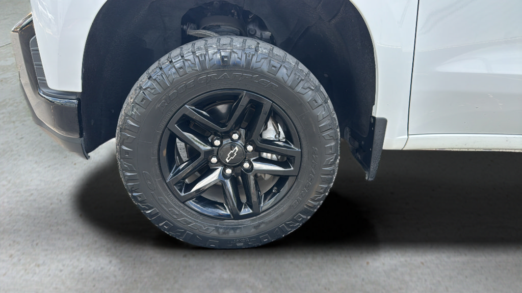 Used 2020 Chevrolet Silverado 1500 LT Trail Boss AWD/4WD image 18